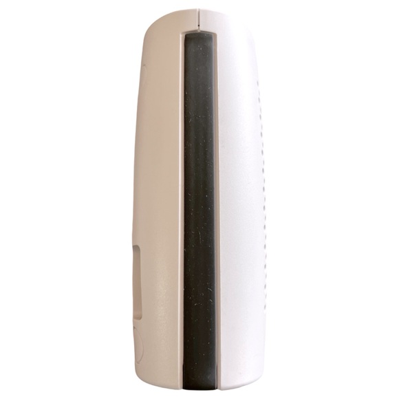 Bose SoundLink Color Bluetooth Speaker (White) - Picture 7 of 10